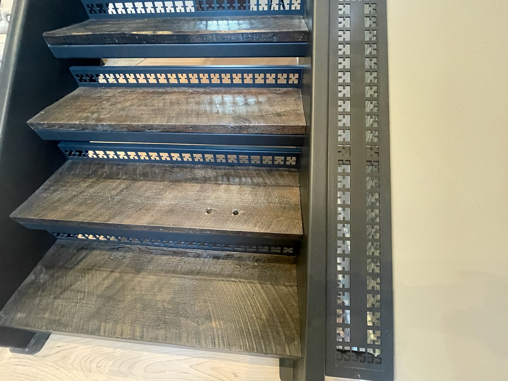 Stair Tread design plasma cut to mimic heat register from 1880.jpg